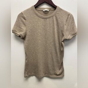 4 for $25 🤍 ZARA Classic Crew Neck T-Shirt 🤍 - Large